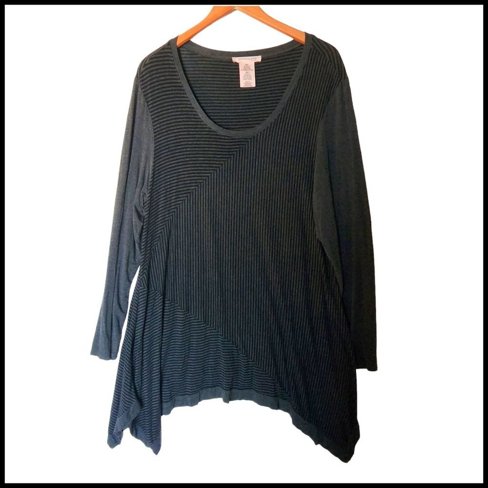 Philosophy Stripe Sharkbite Hem Tunic Black Gray‎ Plus size XXL